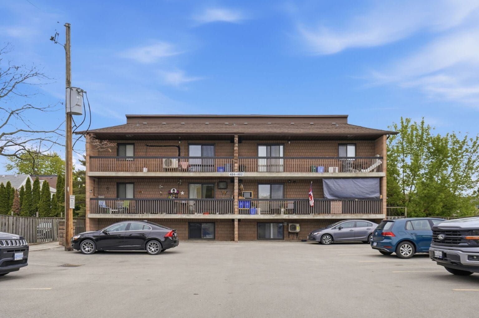 Low-rise apartment building, James Street North, Hamilton